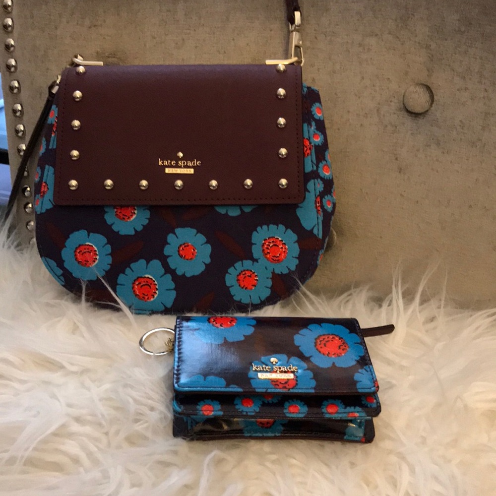 Adorable Kate Spade Crossbody Handbag